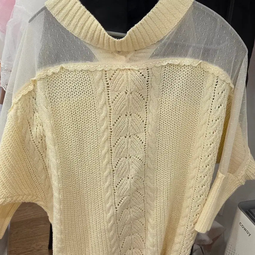 [BUNJANG] Lizlisa Classic Crochet Knit Off-Shoulder Dress Butter Yellow / 급전 리즈리사 고전 크로셰 니트 버터옐로우 오프숄더 니트원피스
