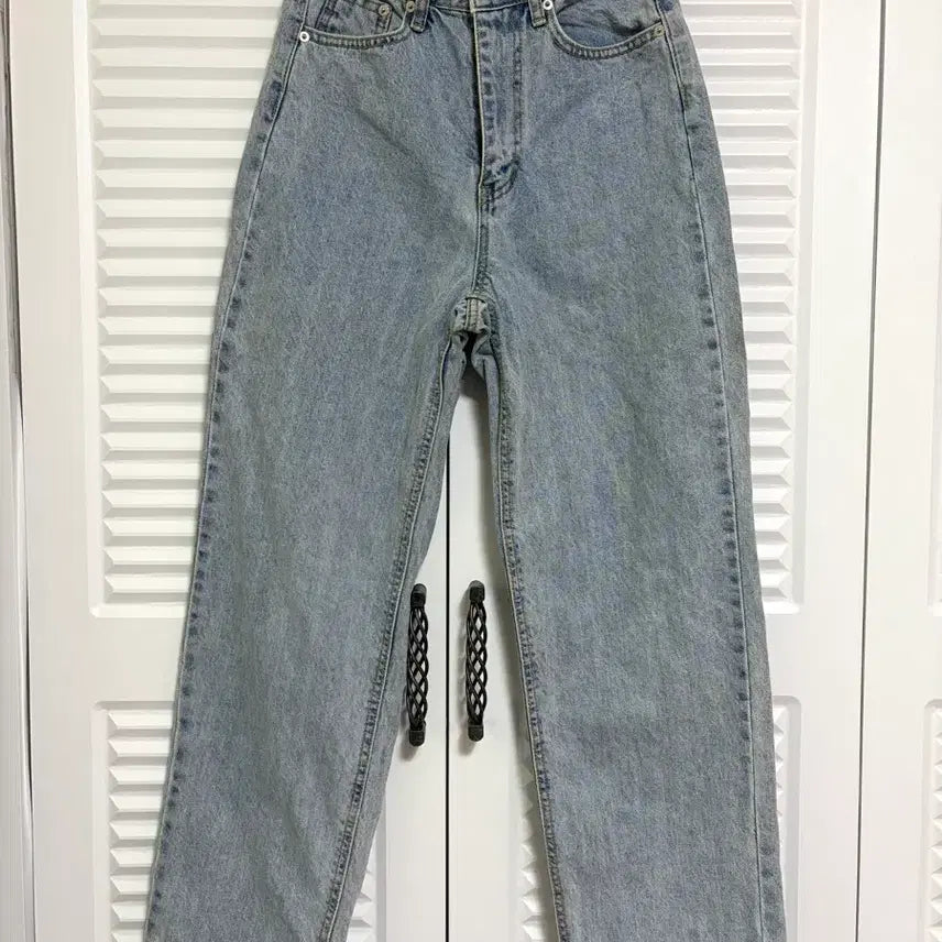 [BUNJANG] Feelings Straight Leg Light Wash Denim Pants / 필링스 청바지 연청 일자핏 데님팬츠