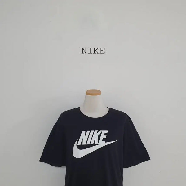 [BUNJANG] Nike Black Big Logo Short Sleeve T-Shirt - Size M / 세일)No.26061106 나이키 반팔 티셔츠 블랙