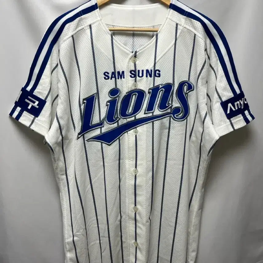 [BUNJANG] Samsung Lions Kim Beom-il White Baseball Jersey 110 / [정품/110] 삼성라이온즈 새시대스포츠 왕조 김범일 화이트 유니폼