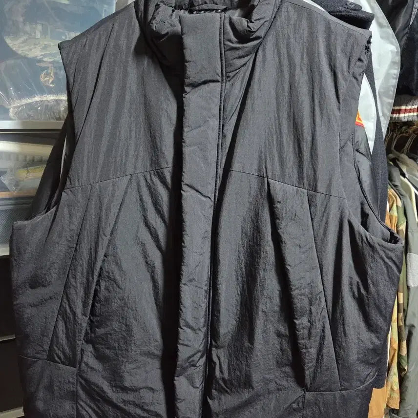 [BUNJANG] TOPEE 3M Thinsulate Padded Vest Black XL / 토피 3M 신슐레이트 패딩 베스트 블랙 (XL)