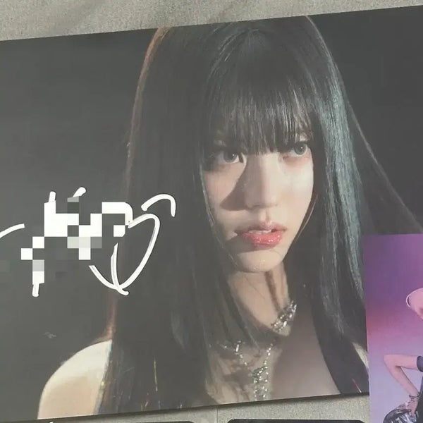 [BUNJANG] IZNA Coco Signed Autograph Poster / 이즈나 코코 역조공 싸인 포스터