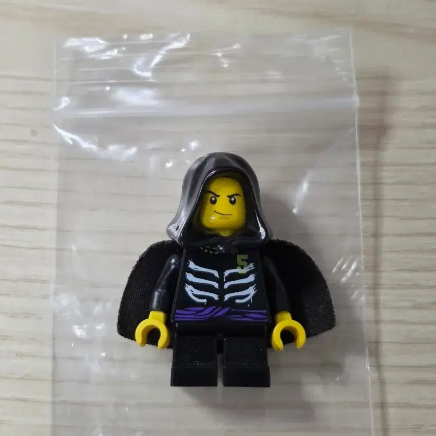 [BUNJANG] LEGO Ninjago Young Lloyd Garmadon Minifigure A / 레고 닌자고 어린 로이드 가마돈 미니피규어 A
