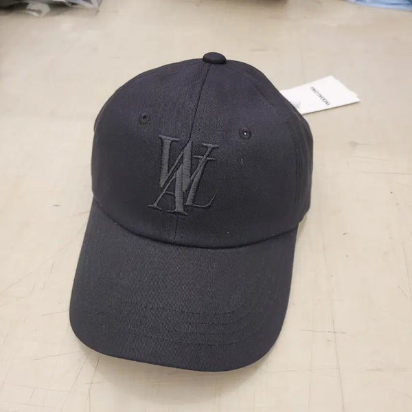 [BUNJANG] Wooralong Signature Logo Ball Cap (M Size) / 우알롱 시그니처 로고 볼캡 M사이즈