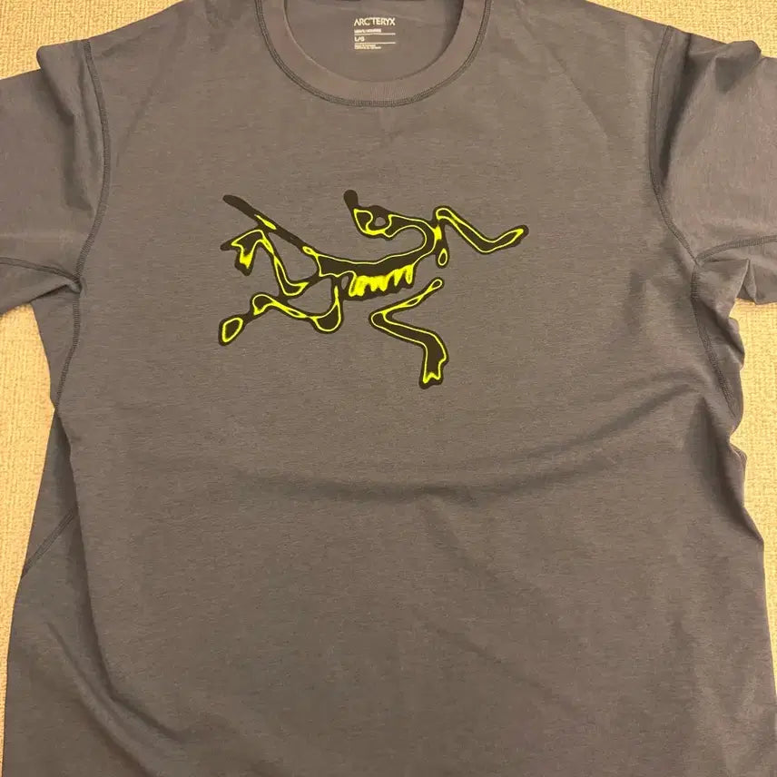 [BUNJANG] Arc'teryx Envoy Bird T-Shirt / 아크테릭스 엔보이 버드 티셔츠 판매
