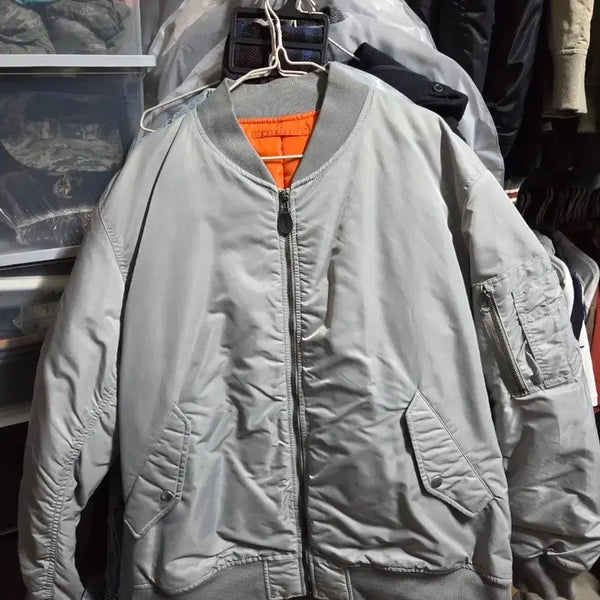 [BUNJANG] GU Hit Padded MA-1 Blouson XL / GU 히트 패디드 MA-1 블루종 (XL)