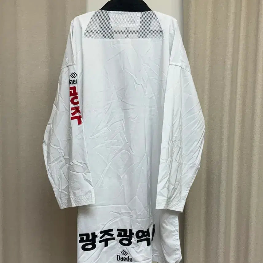 [BUNJANG] Gwangju Metropolitan City National Sports Festival Taekwondo Dobok (210 Size) / 전국체전 광주광역시 태권도 도복 210