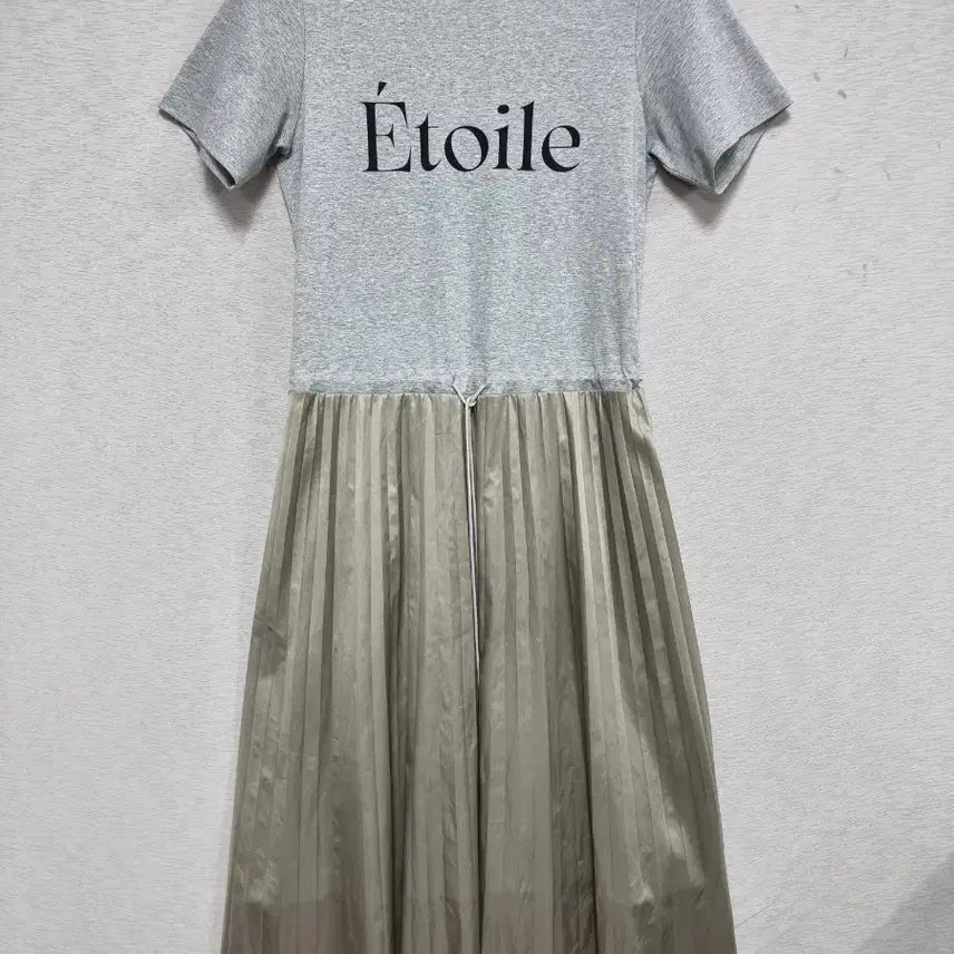 [BUNJANG] Thom Grey Hound Etoile Pleated Dress / 톰그레이하운드 에뚜왈 플리츠 원피스 여자55사이즈ㅡ0102ㅁㅁ