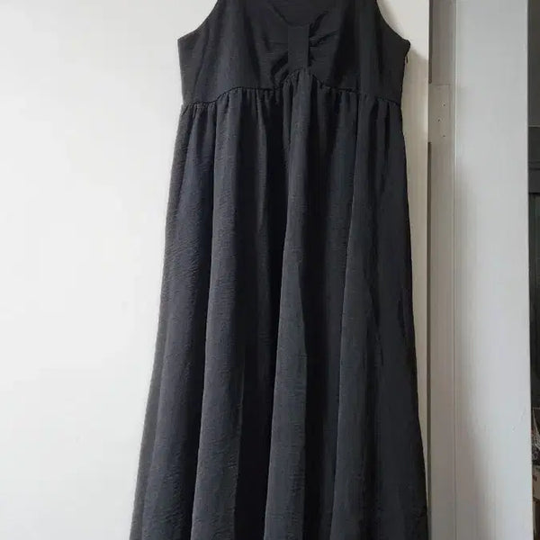 [BUNJANG] Black Sleeveless Spaghetti Strap Long Maxi Dress / 새상품 블랙 민소매 끈 롱 원피스