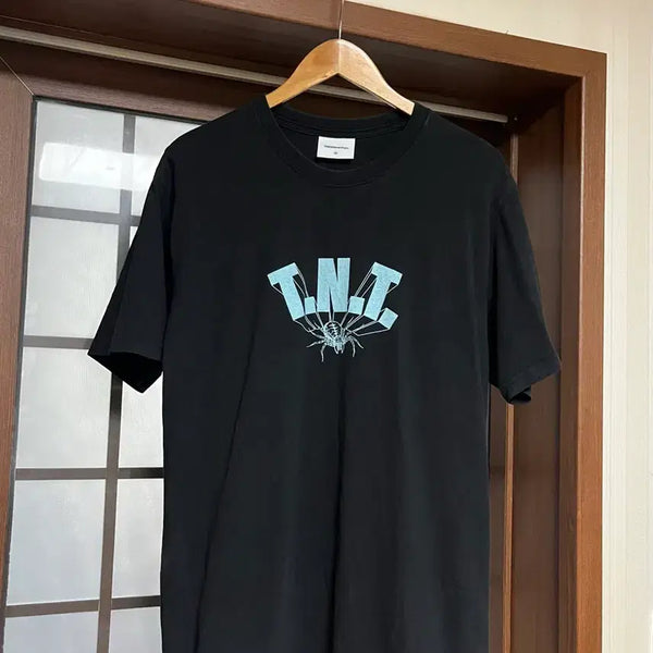 [BUNJANG] thisisneverthat T.N.T Spider Tee Black M / 디스이즈네버댓 블랙 반팔티 M