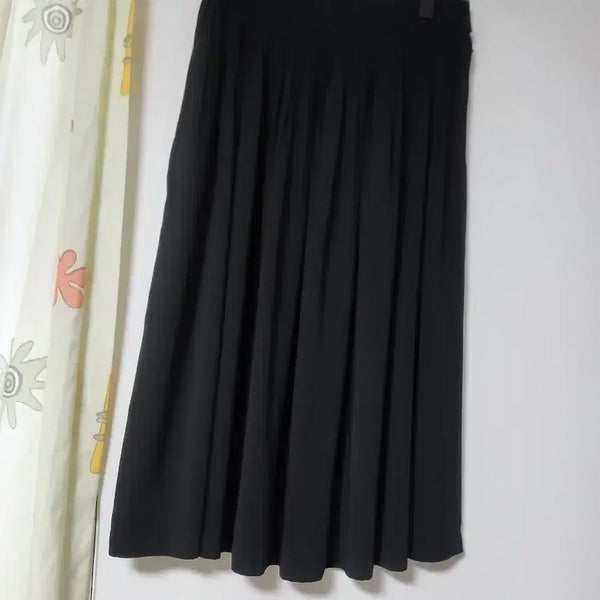 [BUNJANG] Black Pleated Long Skirt / 블랙 플리츠 롱 스커트 29