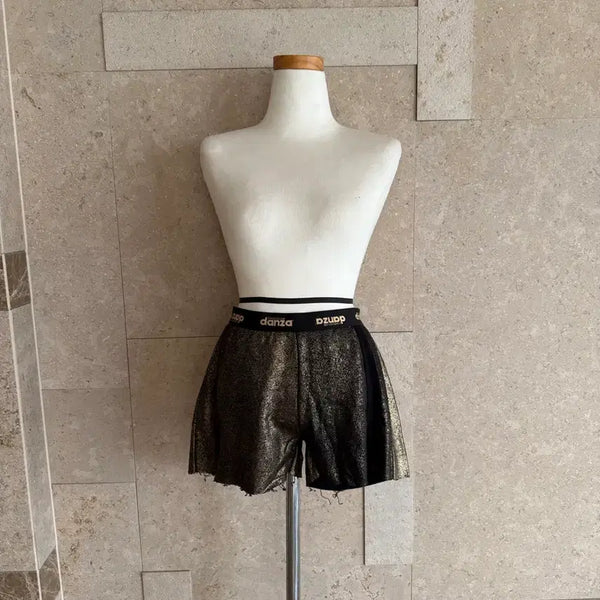 [BUNJANG] Danza Italian Brand Gold Glitter Shorts - Size S / Danza 이태리브랜드 숏팬츠 S 골드 글리터 새상품
