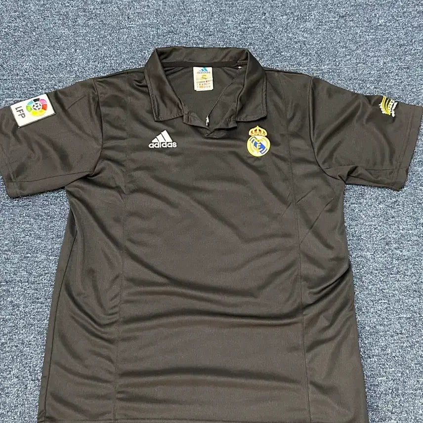 [BUNJANG] Real Madrid 2001-2002 Vintage Zidane Jersey / 레알마드리드 01-02 시즌 빈티지 유니폼 지단 마킹