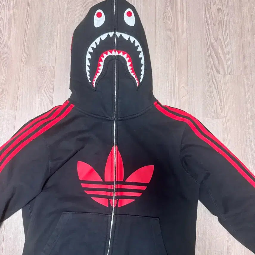 [BUNJANG] Adidas x BAPE Shark Hoodie / 정품 아디다스 베이프 샤크 후드집업 팝니다.