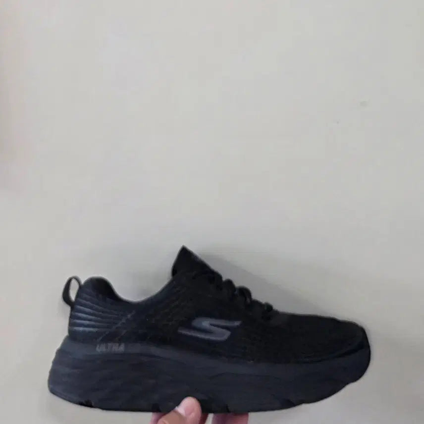 [BUNJANG] Skechers Max Cushioning Elite Pure Black Shoes / [235] 스케쳐스 맥스쿠셔닝 엘리트 퓨어블랙