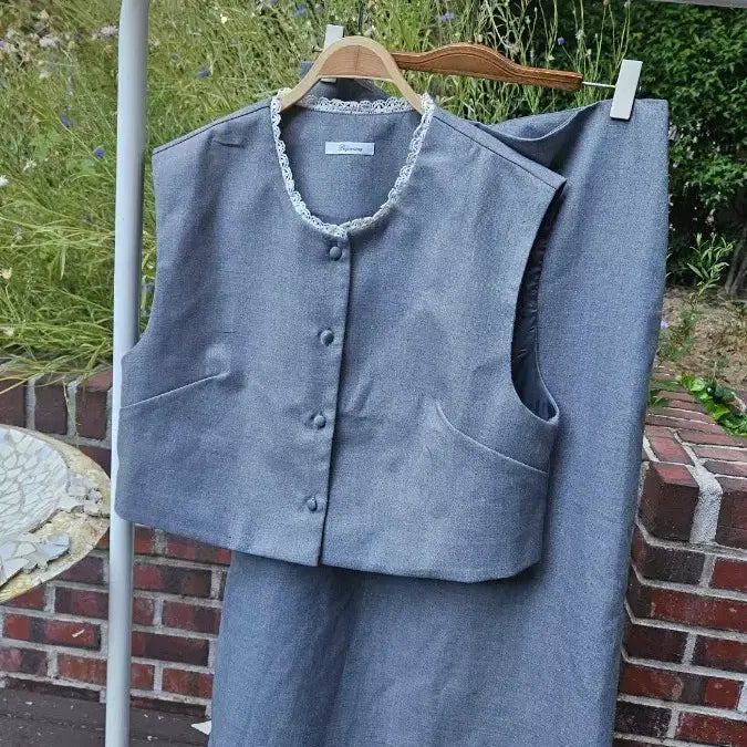 [BUNJANG] Women's Grey Vest Skirt Set / 여성용 회색 조끼 스커트 세트