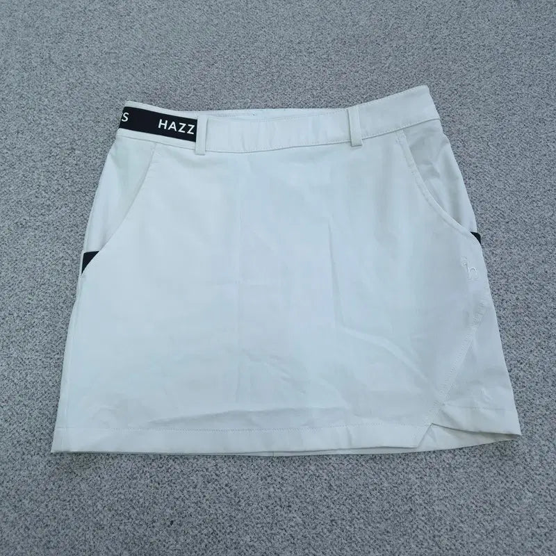 [BUNJANG] Hazzys Skirt Size 67 / 67 헤지스 치마 | 0608B01