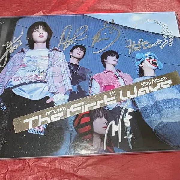 [BUNJANG] Hats:Wave 1st Album Signed Album / 하츠웨이브 사인앨범