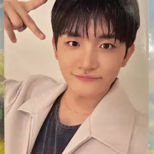 [BUNJANG] Lucy Childish Who'sfan Fansign Version Wonsang Photocard / 루시 Childish 후즈팬 영통ver 원상 포카