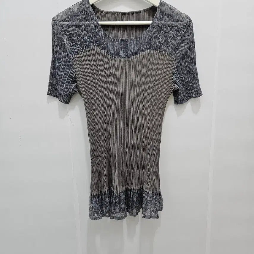 [BUNJANG] Wrinkled Top / 주름 상의