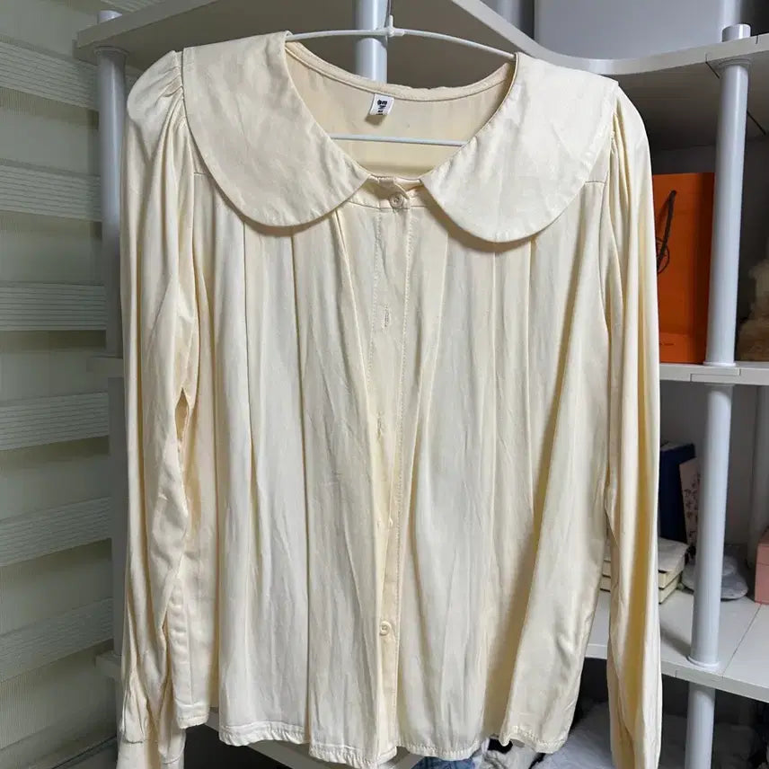 [BUNJANG] Ivory Round Collar Blouse / 아이보리색 라운드 카라 블라우스