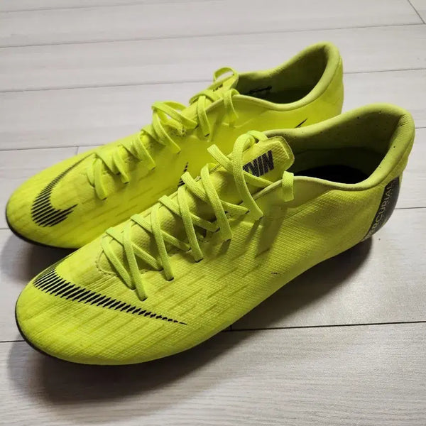 [BUNJANG] Nike Mercurial Vapor 12 Academy MG Soccer Cleats (Size 260) / 나이키 축구화 AH7375-701 머큐리얼 베이퍼 12 아카데미 MG 사