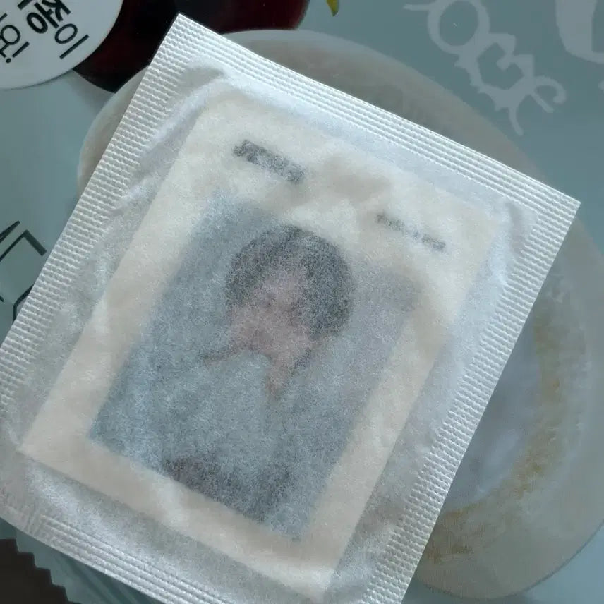 [BUNJANG] BOYNEXTDOOR Myung Jaehyun Bread Sticker / 보이넥스트도어 빵 띠부씰 명재현