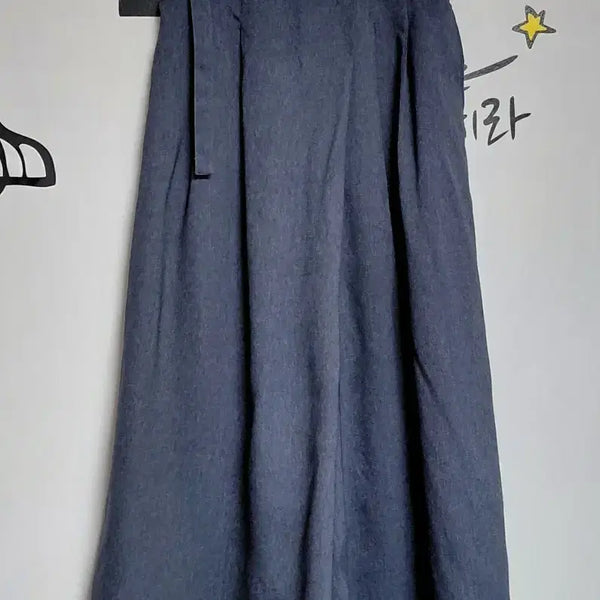 [BUNJANG] WORLD Group D-Ring Belt Pin Tuck Wide Pants (Denim-like Polyester) / [M] 일본 월드 그룹 D링 벨트 핀턱 와이드 팬츠 (데님 라이크)