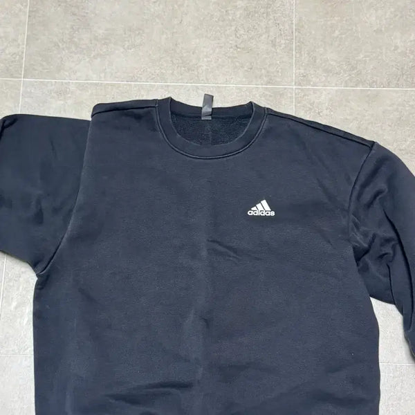 [BUNJANG] Adidas Black Sweatshirt / 아디다스 맨투맨 검정