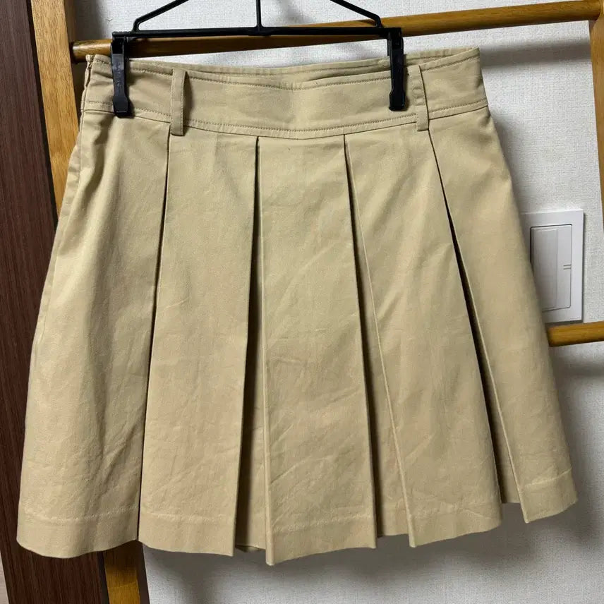[BUNJANG] NAIN Beige Pleated Skirt Pants M Size / NAIN 베이지 플리츠 스커트 팬츠 치마바지 M사이즈