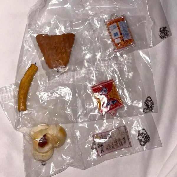 [BUNJANG] Japanese Regional Snacks Keychain Gacha Bundle Set / 일괄)일본 전국 현지 과자 음식 간식 키링 가챠