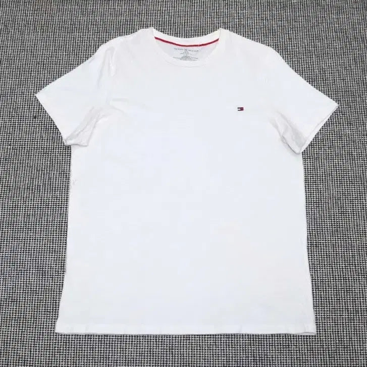 [BUNJANG] Tommy Hilfiger White T-Shirt Size 95 / 타미힐피거 화이트 반팔티 95
