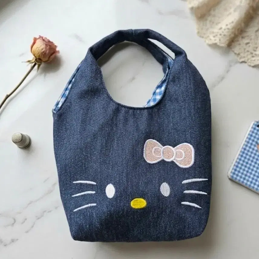 [BUNJANG] Hello Kitty Denim Handbag / 키티 데님 가방 손가방