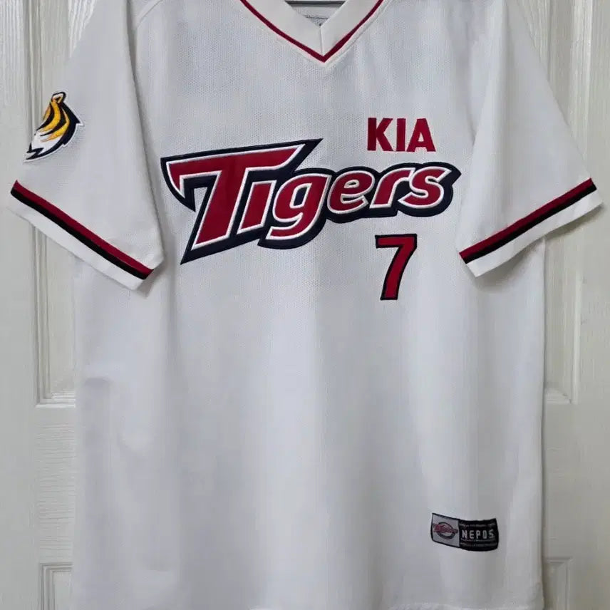 [BUNJANG] Kia Tigers Lee Jong-beom Home Jersey Uniform (Size 100) / [100] 기아타이거즈 셔츠형 홈 유니폼(이종범)