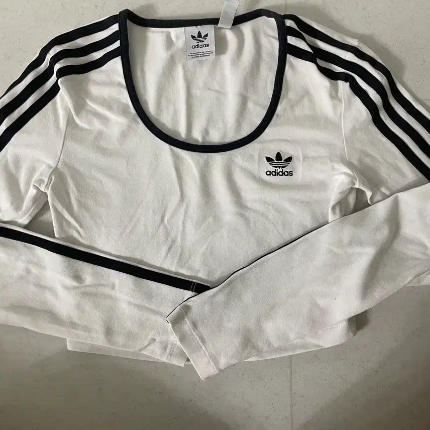[BUNJANG] Adidas Cropped Long Sleeve T-Shirt / 아디다스 크롭티