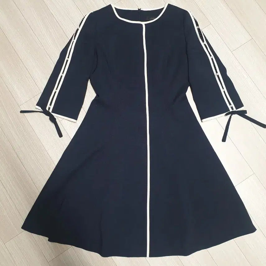 [BUNJANG] LYNN A-Line 7/8 Sleeve Dress Navy Size 55 / 린(LYNN) 7부 A라인 원피스 깨끗한옷