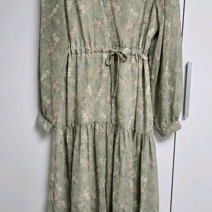 [BUNJANG] Floral Pattern Long Dress / 플로럴 패턴 롱 원피스 새상품
