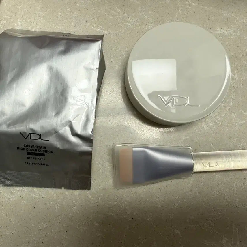 [BUNJANG] VDL Cover Stay High Cover Cushion V02 (Includes Refill and Brush) / VDL 커버스테인 하이커버 쿠션 V02