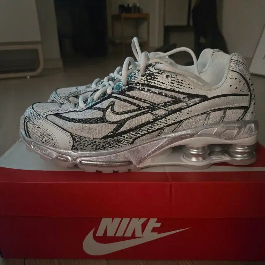[BUNJANG] Nike Shox Ride 2 Metallic Platinum Sneakers (275mm) / 나이키 샥스 라이드2 메타릭 플래티넘 275