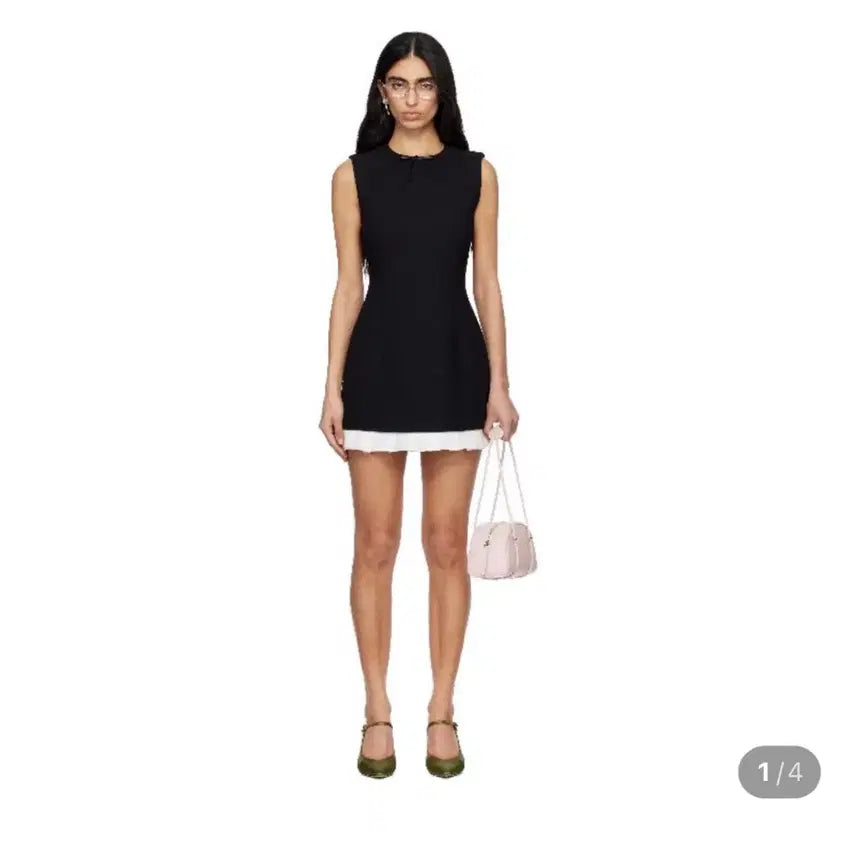 [BUNJANG] Shushutong Black Mini Dress / 새상품) 슈슈통 블랙 미니드레스 hazi착용, 있지 유나착용