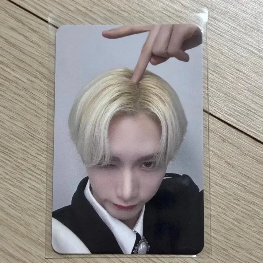 [BUNJANG] Darkbee Rune We Love You Said Me.star Cherry Kiss Version POB Photocard / 다크비 룬 위럽유 말했잖아 메이크스타 체리피스 버전 미공포 특전 포카