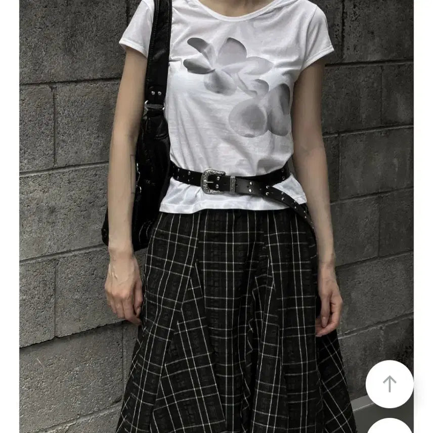 [BUNJANG] Mnem Sumukhwa Short-Sleeve T-Shirt / 므넴 수묵화 후드티 반팔
