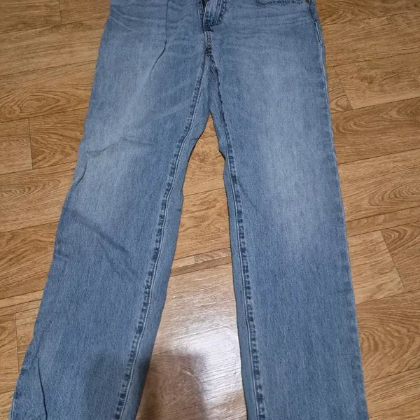 [BUNJANG] Levi's 502 Premium Denim Tapered Fit Pants (W32 L32) / 리바이스 502 프리미엄 데님 팬츠 (W32 L32)