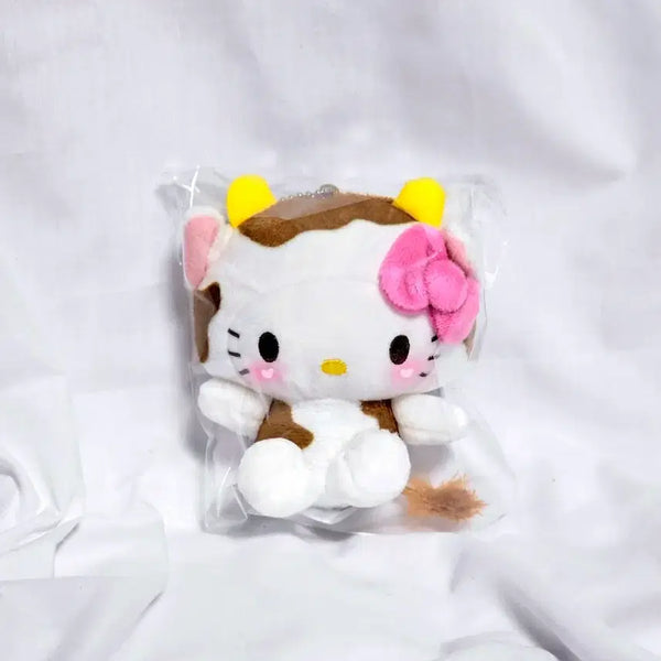 [BUNJANG] Sanrio Hello Kitty Cow Milk Choco Plush Keychain / 산리오 헬로키티 인형 키링 젖소 밀크초코 고전
