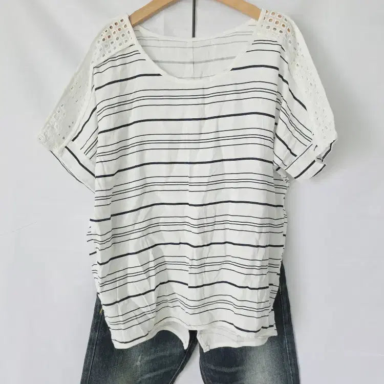 [BUNJANG] Women's Linen Stripe T-Shirt Boxy Fit / 여성 린넨 스트라이프 티셔츠 박시핏 아이보리 네이비 66 77