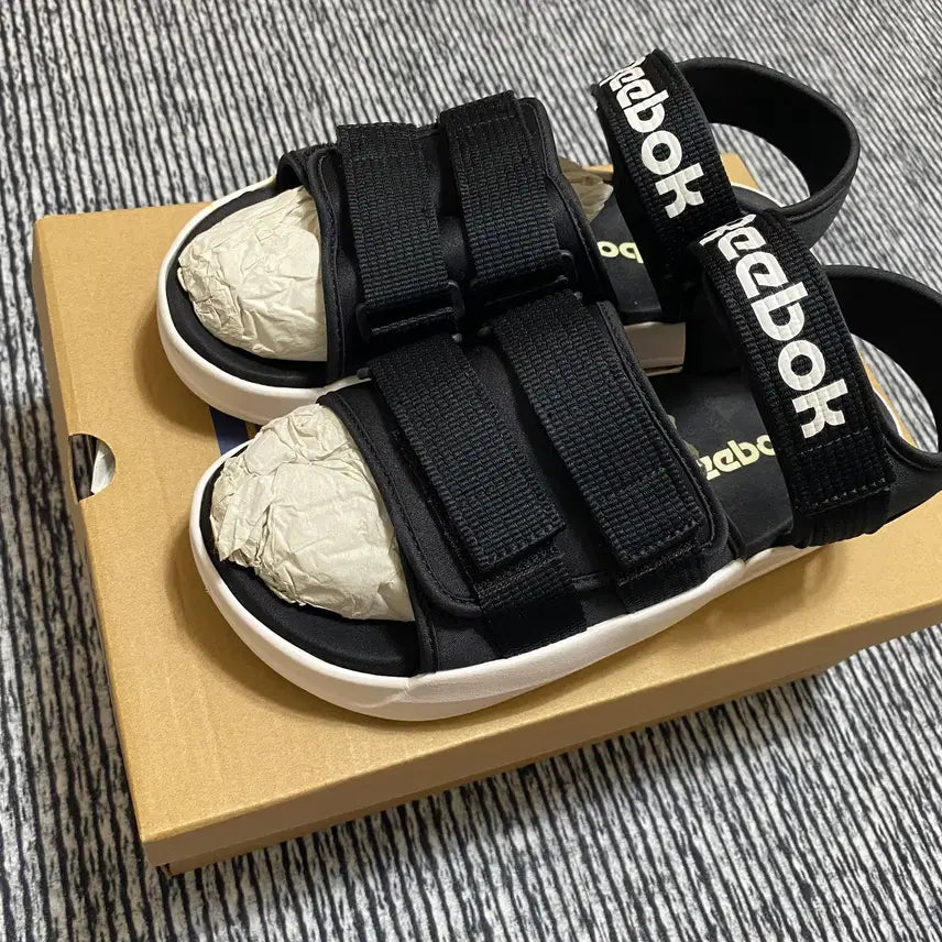 [BUNJANG] Reebok Royal Sandals / 리복 로얄 샌들 (240)