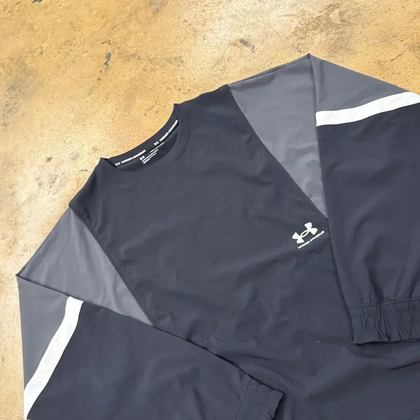 [BUNJANG] Under Armour Sportswear Long Sleeve T-Shirt Black 2XL / [정품/2XL] 언더아머 스포츠웨어 긴팔티 블랙