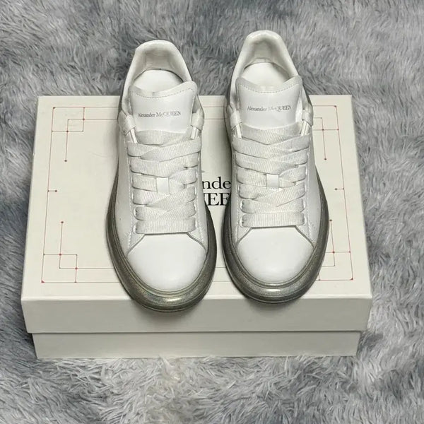 [BUNJANG] Alexander McQueen Oversized Sole Sneakers White/Hologram Size 37 / 알렉산더 맥퀸 오버솔 스니커즈 (37)