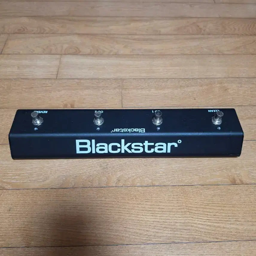 [BUNJANG] Blackstar FS-14 4-Button Footswitch (HT-60/HT-100 Compatible) / 블랙스타 FS-14 풋스위치 (HT60 / HT100 호환)
