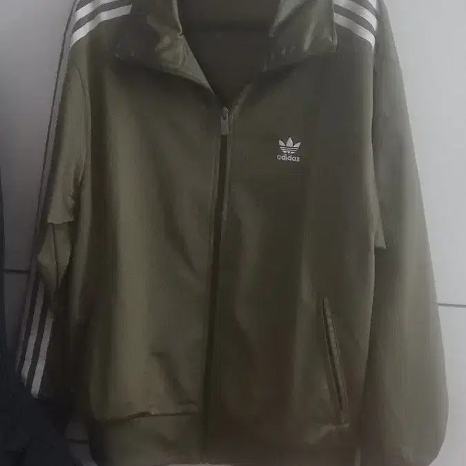 [BUNJANG] Adidas Track Jacket Olive / 아디다스 져지 올리브색